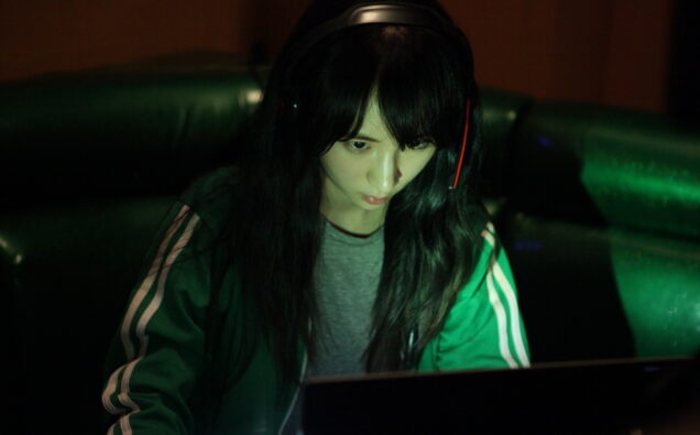 Korean girl gamer