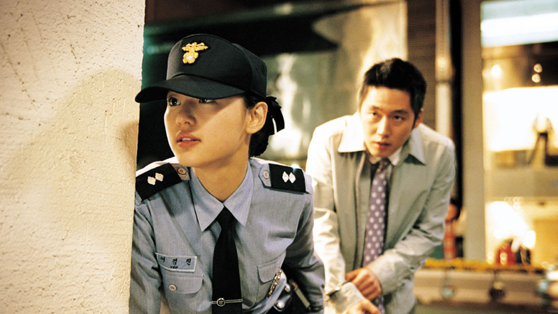Jun Ji-hyun policewoman